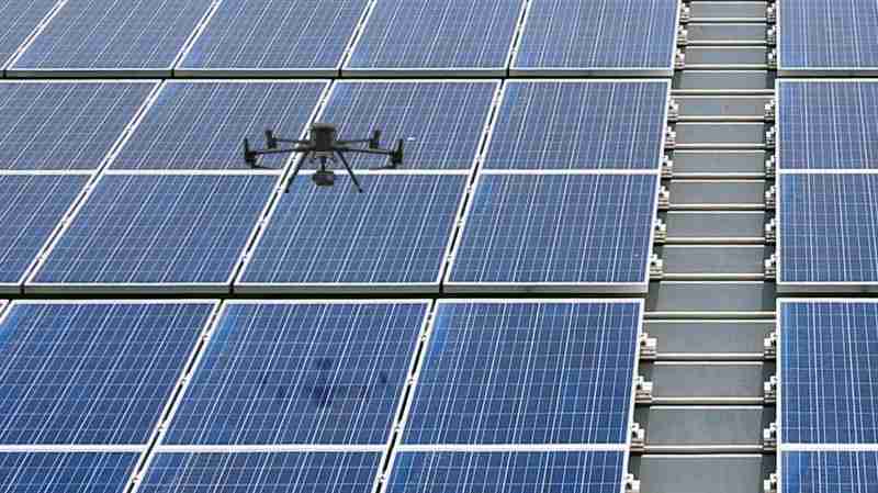 优游UB8以无人机搭配IR Sensor热显像技术进行全方面模块健检，，，有效降低人力成本并提升发电量