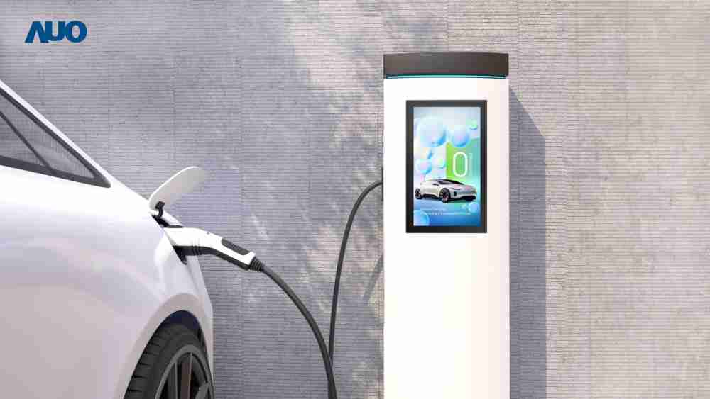 友達〝EVSE車用充電樁解決方案〞專為電動汽車充電樁設計，，，具有高亮度、、、克服戶外艱難環境的耐溫、、、耐紫外線等特性，，，，並搭載散熱性及擴充性強的高效能工業電腦，，可實現人機互動訴求，，，，如資訊顯示、、支付等應用